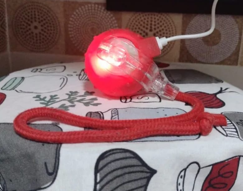 Customer photo review of Pelota interactiva inteligente