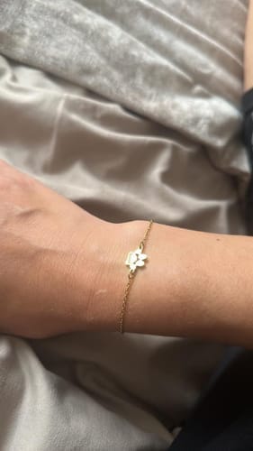 Customer photo review of Personalizovaný náramek s tlapkou a jménem
