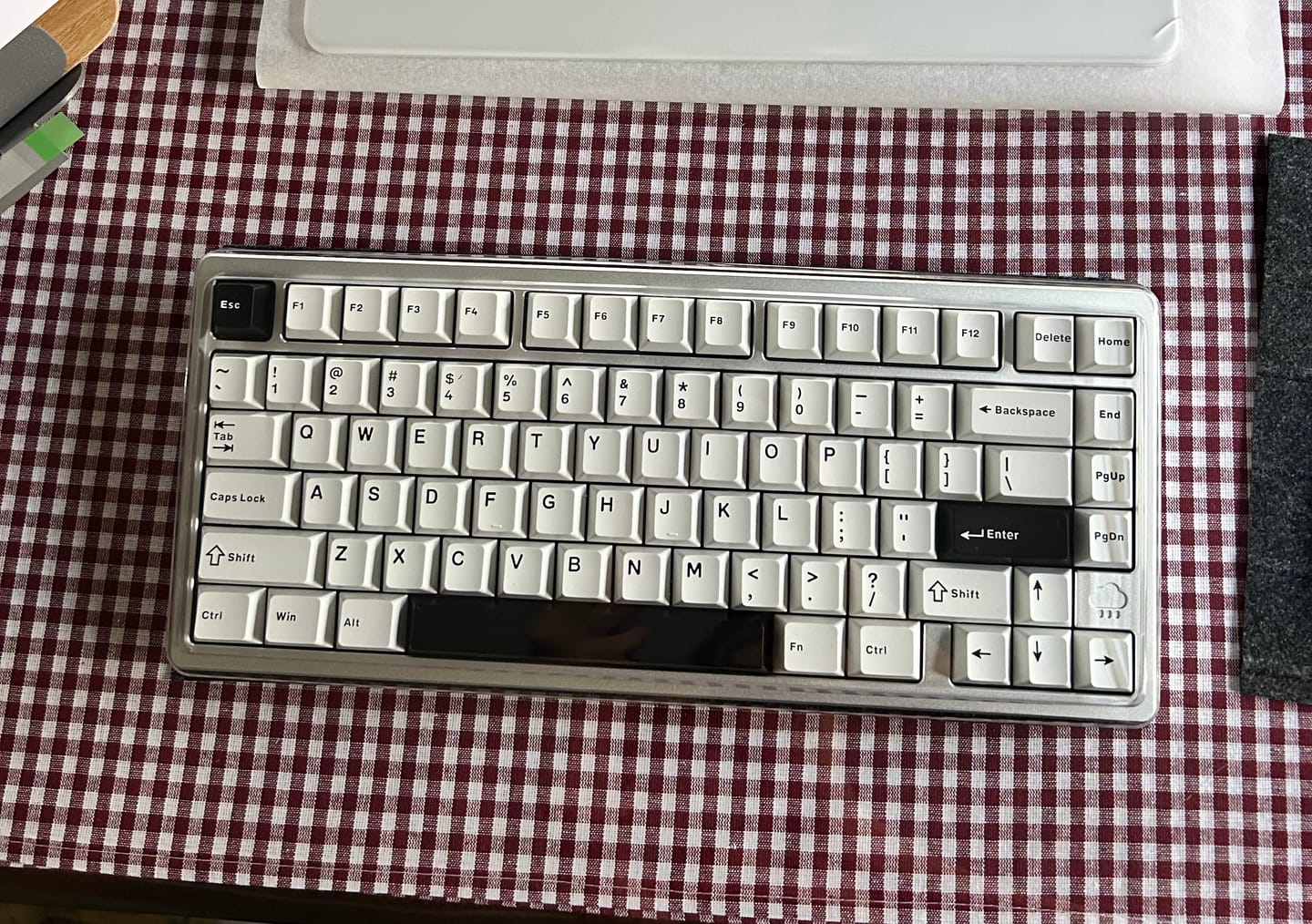 Customer photo review of WOBKEY Rainy 75 Alüminyum Mekanik Klavye