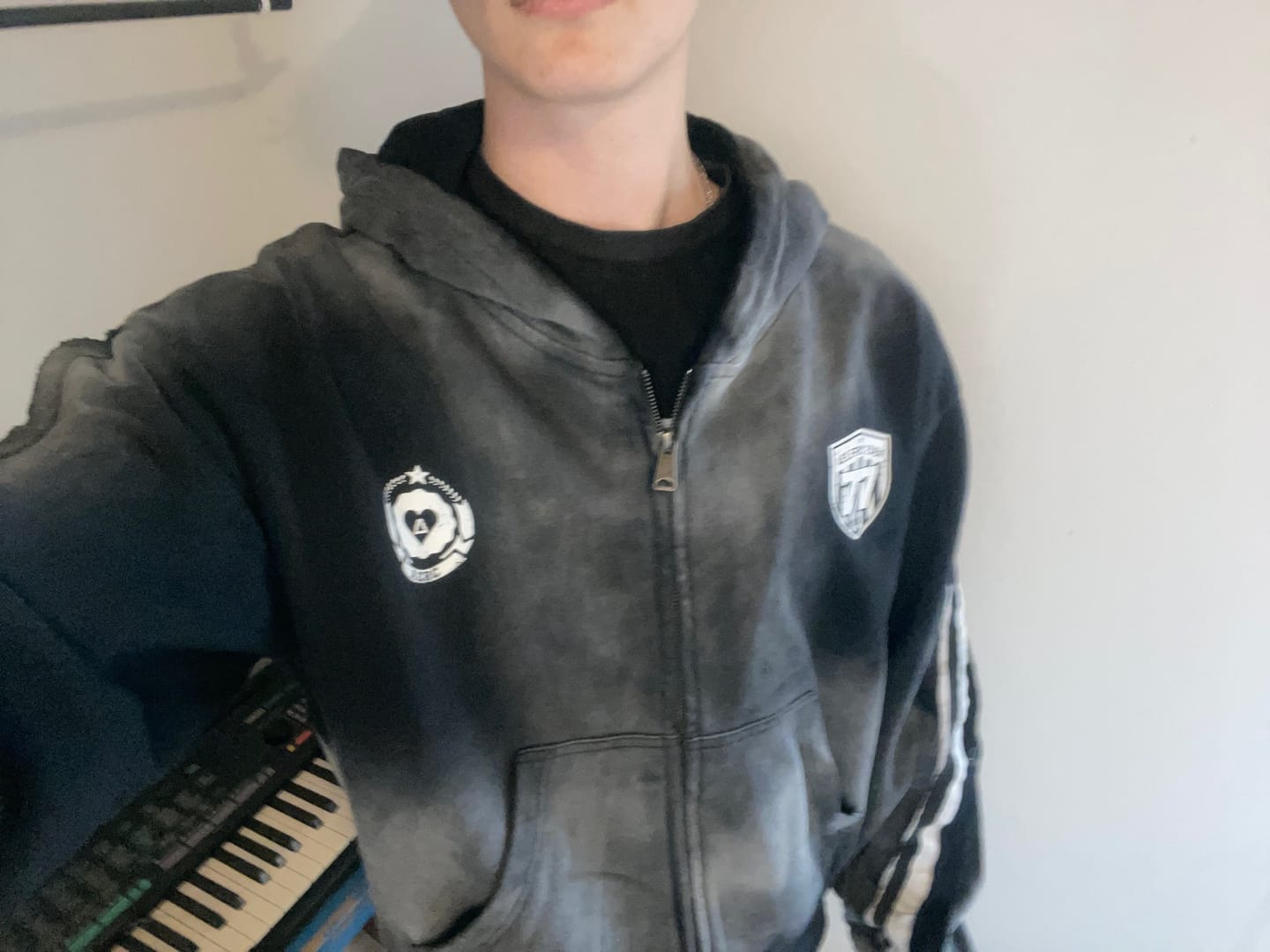 Customer photo review of Aelfric Eden Boxy fit 77 Stripe Zip Hoodie – Acid Wash