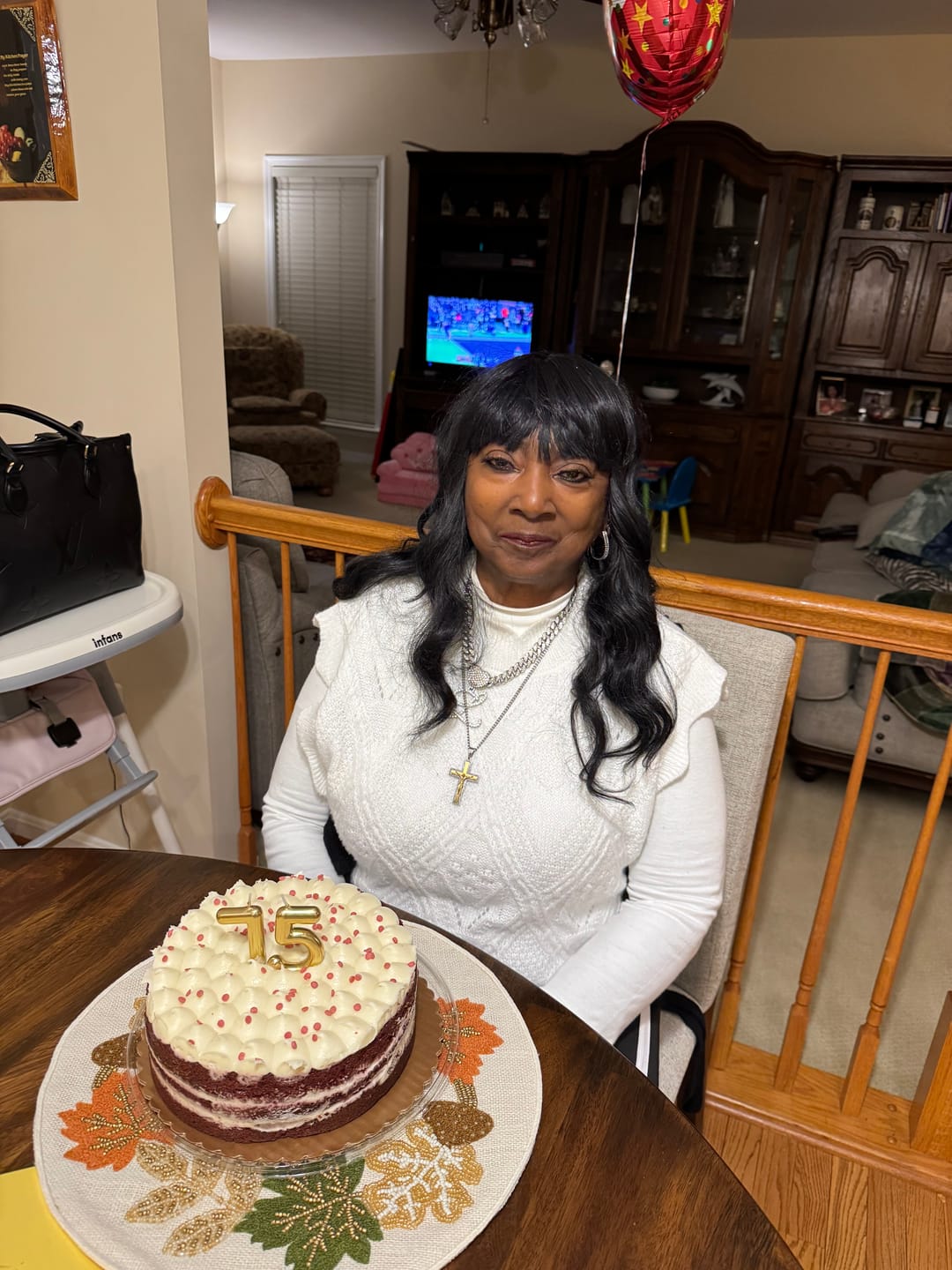 Customer photo review of Outre Wigpop Full Wig - LAVERNE