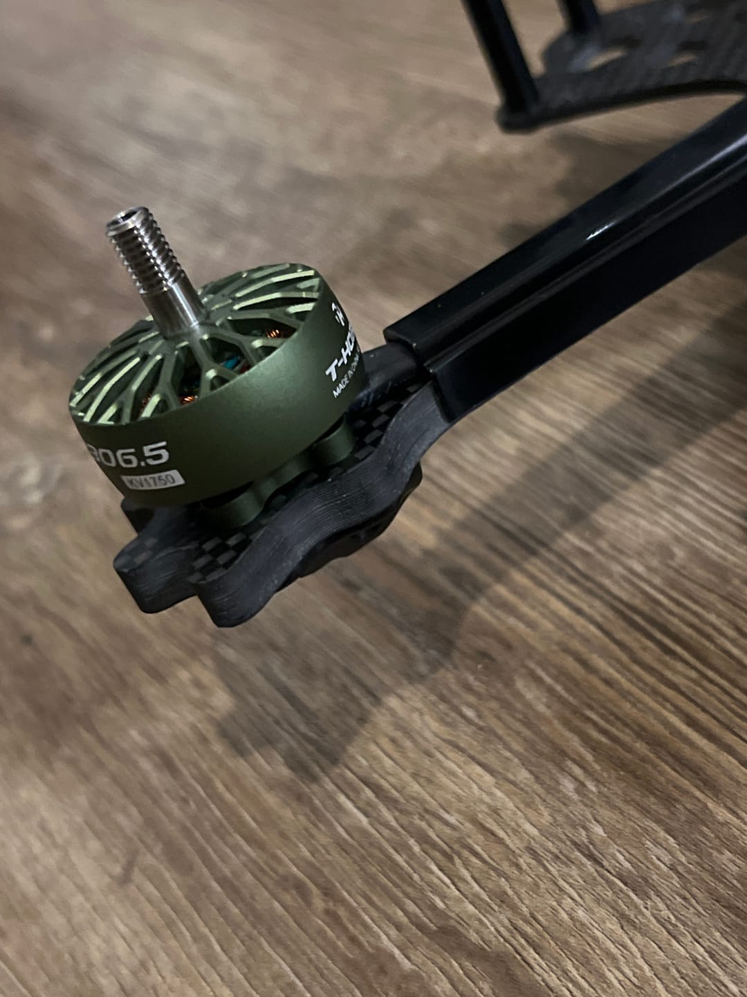 Customer photo review of it's 2306.5 1750KV Motor