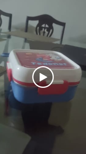 Customer video review of Multi-chamber Children Lunch Box - Red clips & Blue Base (LF9-B)