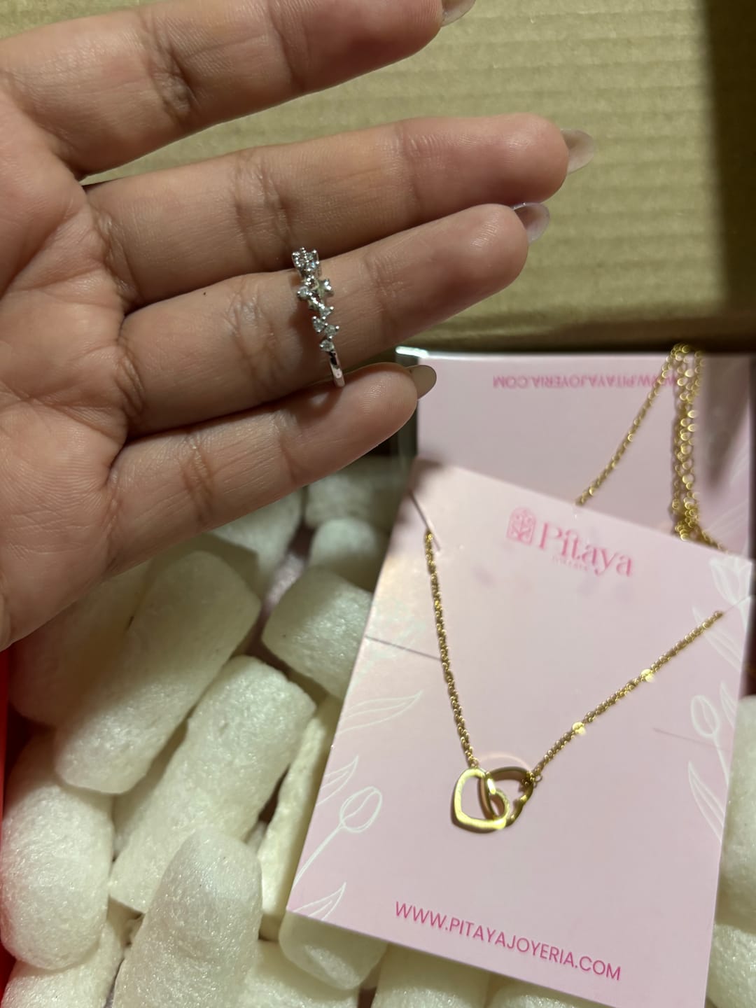 Customer photo review of Anillo Ajustable Estrella y Diamantes