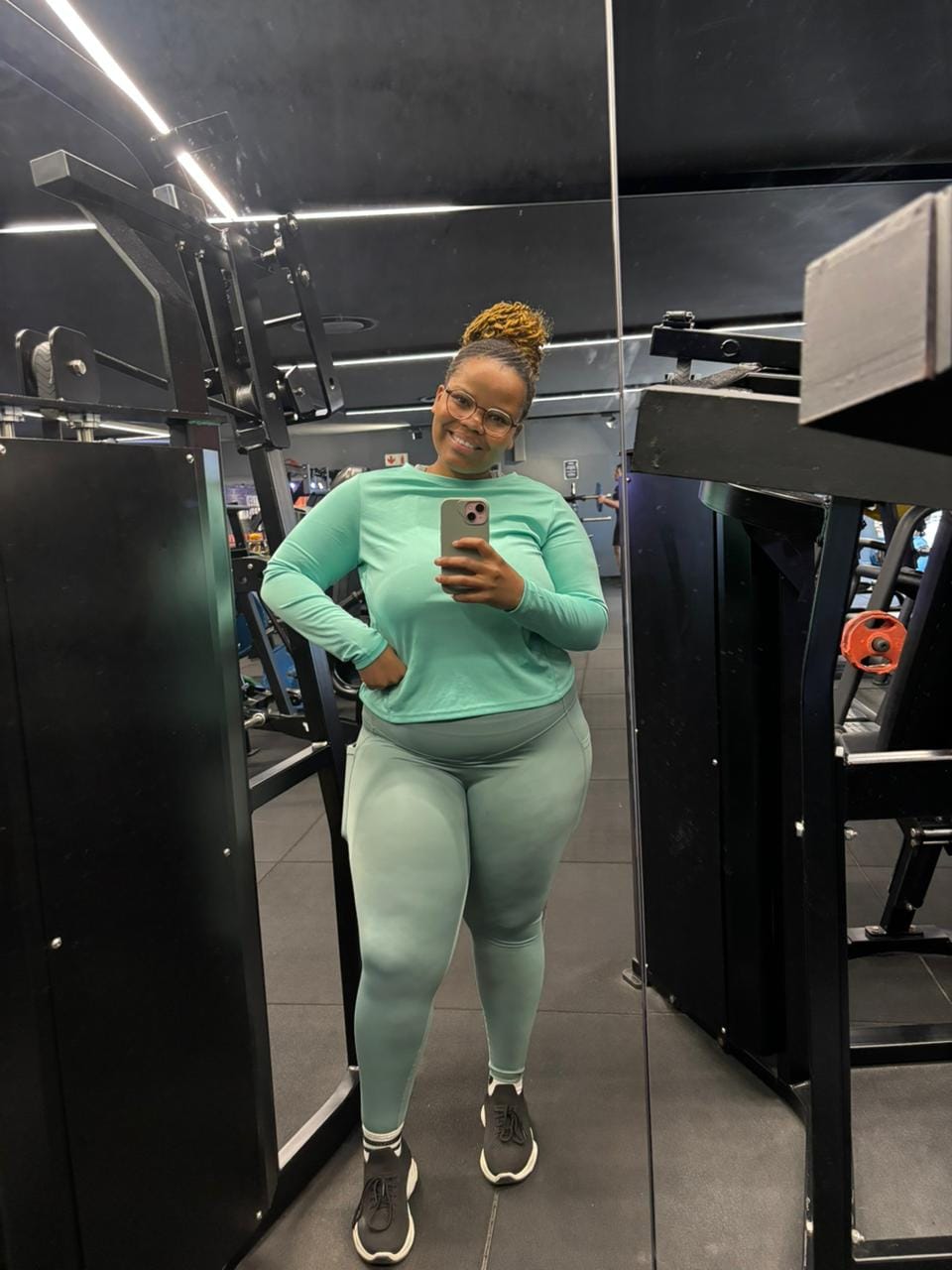 Customer photo review of High Waisted Tummy Control Butt Lifting Leggings with Pockets