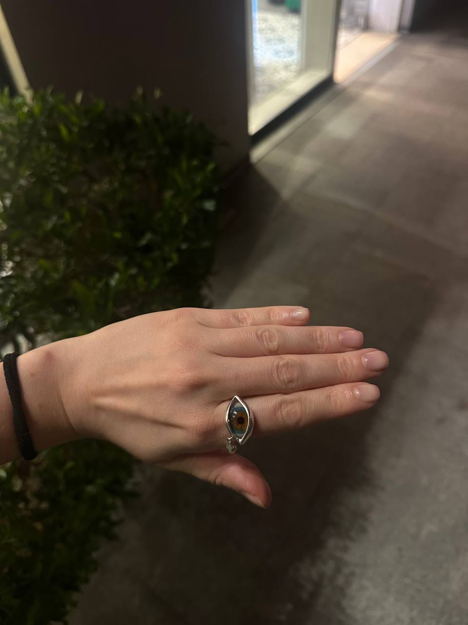 Customer photo review of DALI CRYING Hand Painted Eye Ring - sz 7