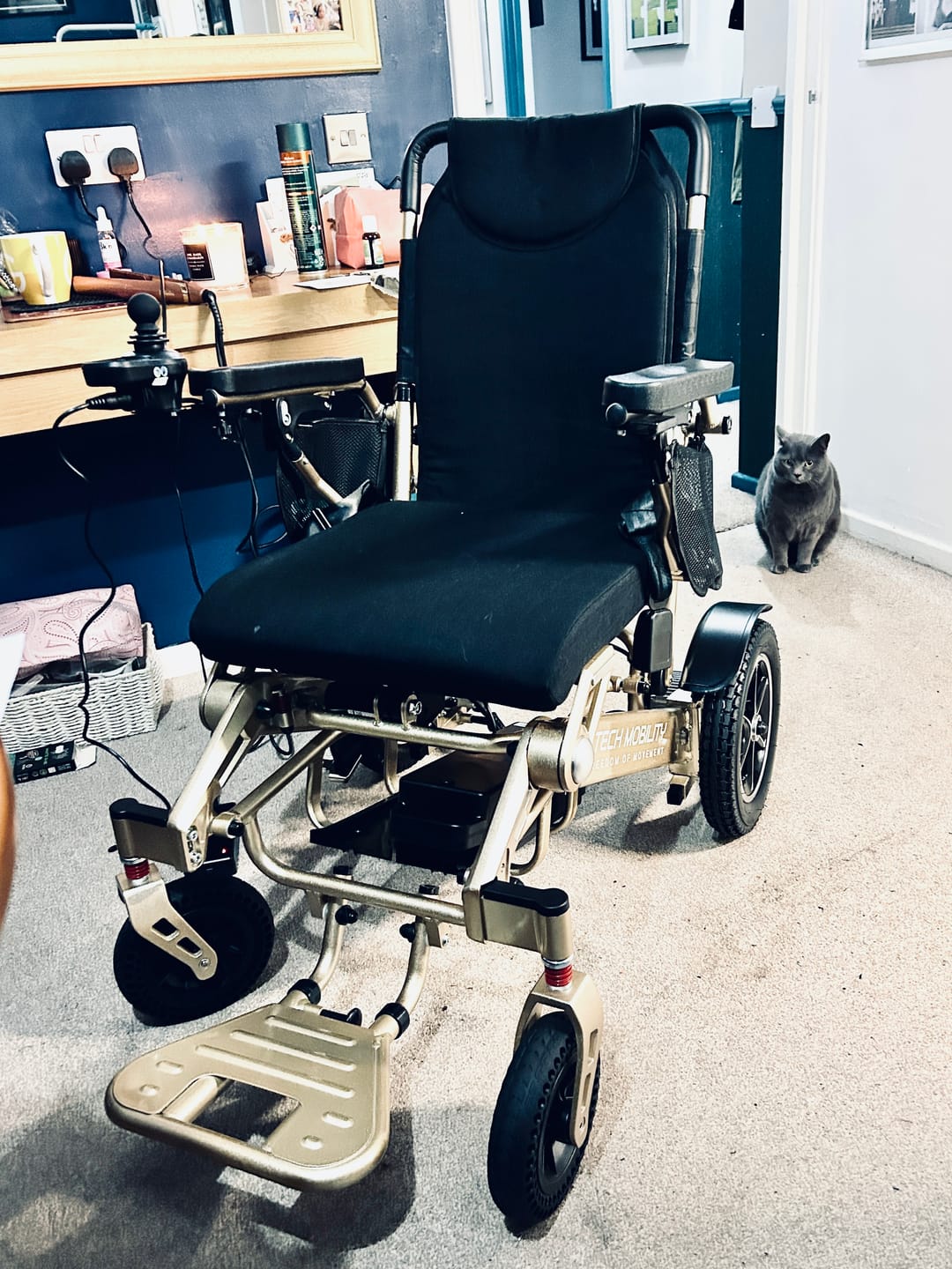 Customer photo review of Automatic Folding Lightweight Electric Wheelchair Freedom Elite AF