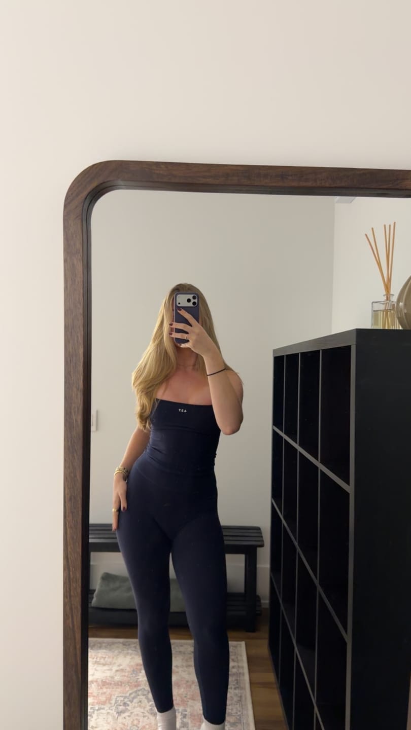 Customer photo review of The Essentials Legging / Navy