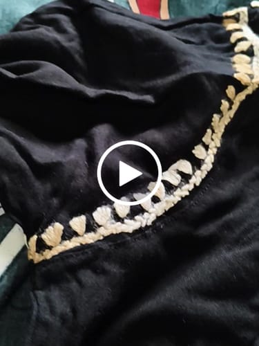 Customer video review of Laiba Black & Beige Long Rayon kurta