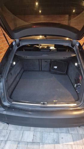 Customer photo review of Kofferraumwanne nach Maß