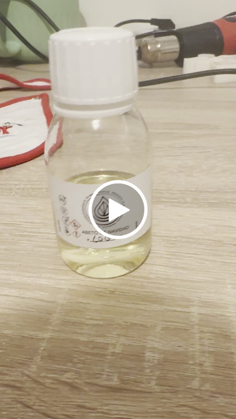 Customer video review of Fragancia ABETO DE NAVIDAD