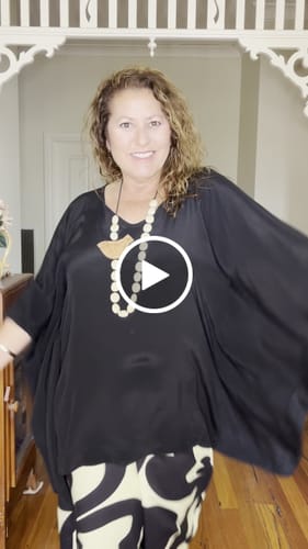 Customer video review of Liora Linen Pants in Lucca Lemon