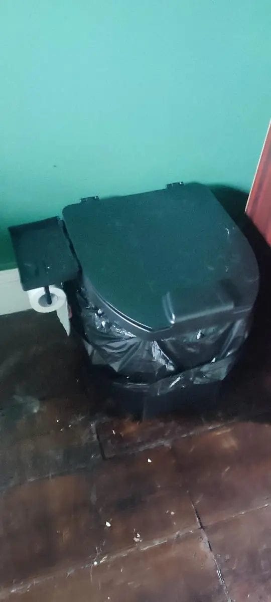 Customer photo review of Toilettes Portables Pliables