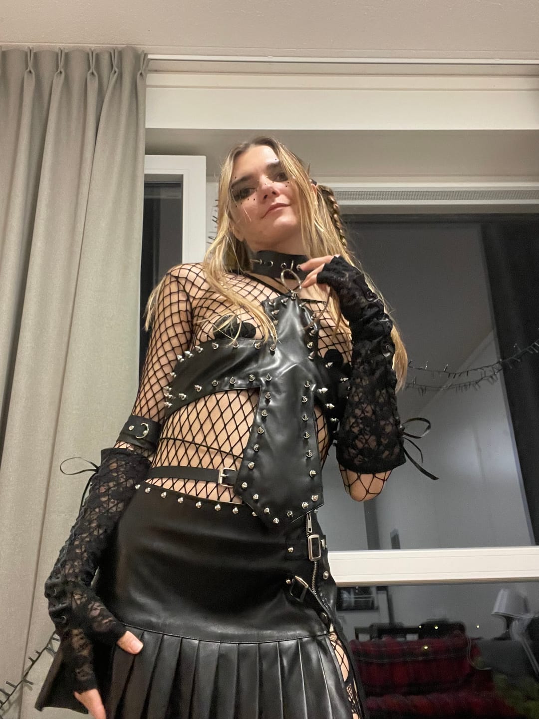 Customer photo review of Plaid irregular buckle ruffle lace hem patchwork mini skirt