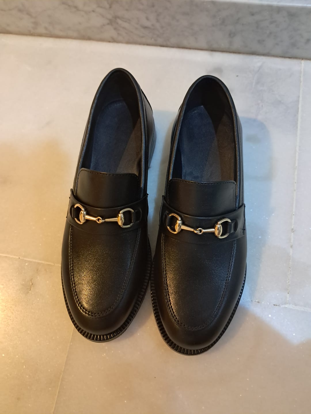 Customer photo review of GONEA CUIR NOIR MAT