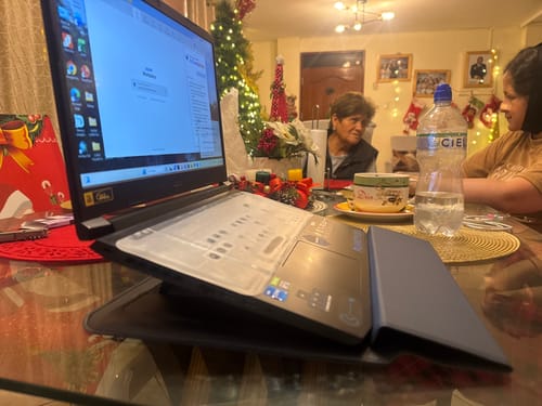 Customer photo review of Funda Notebook Smart Case