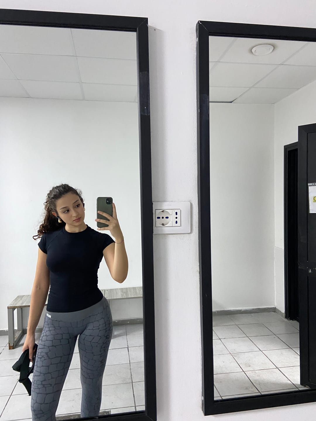 Customer photo review of Leggings Push Up All-up Grigio Ira Cocco