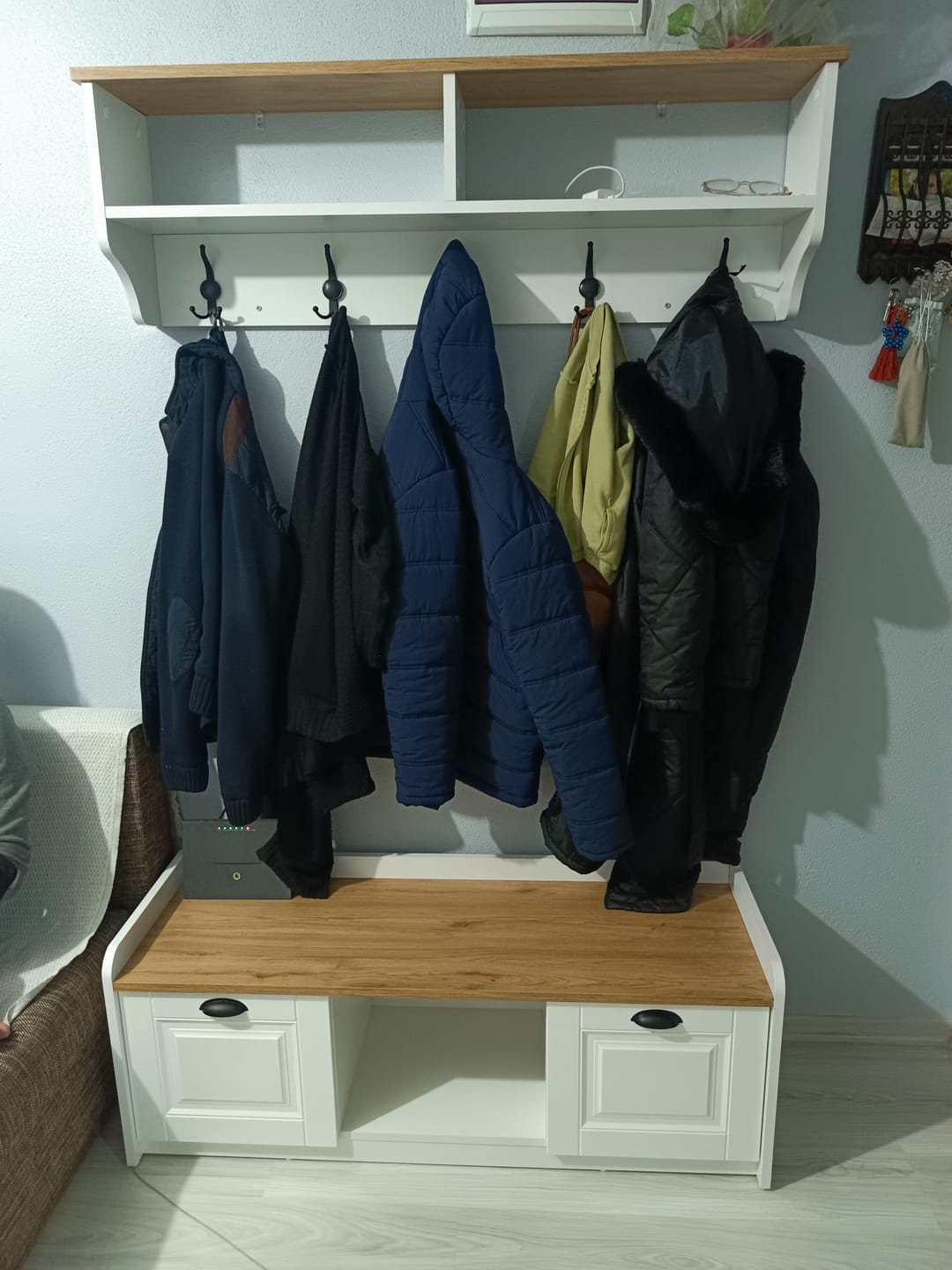 Customer photo review of Rani P2 Modern Portmanto Ayakkabılık ve Duvar Askısı Vestiyer M1 Renk: Beyaz - S. Ceviz