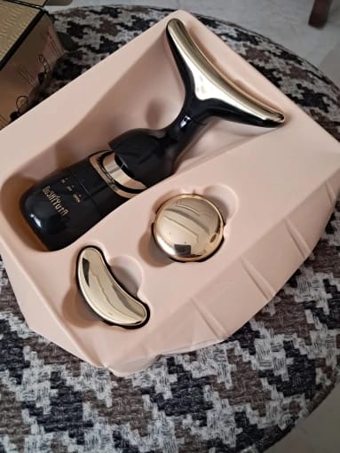 Customer photo review of Face Massager for Face Lifting and Skin Care