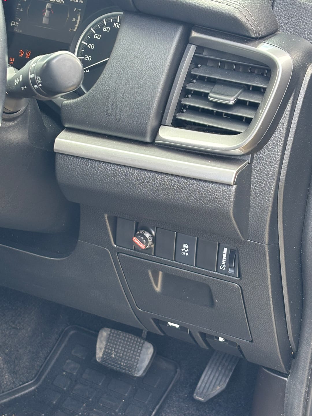 Customer photo review of REDARC TowPro + Redarc Wiring Kit +  Switch Insert
