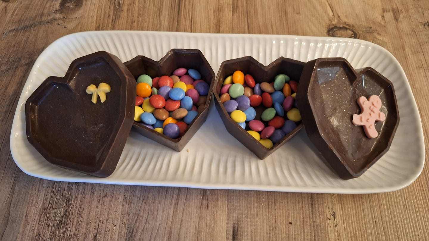 Customer photo review of SPECIAL καλούπι σοκολάτας κουτί δώρου γεωμετρική καρδιά