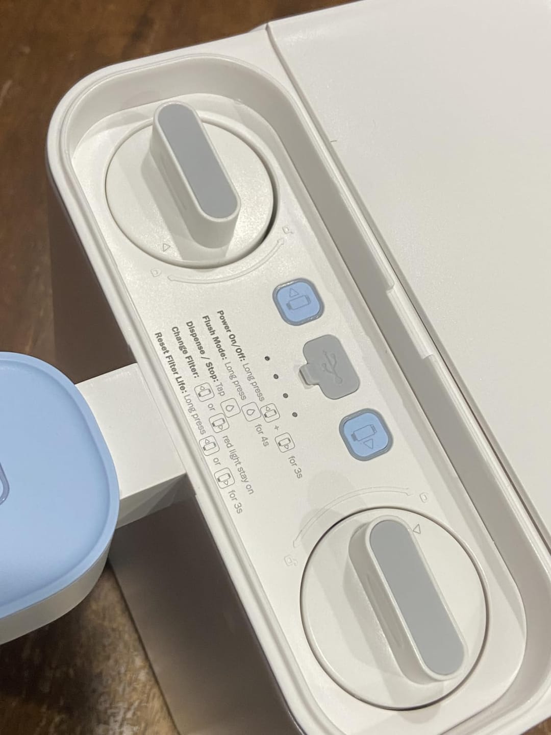 Customer photo review of Frizzlife 400-Gallon Electric Water Filter Dispenser with 2 Filters (8-Stage Filtration),Reduce 99.89% of Lead,6 Months Rechargeable Water Pitcher, BPA-Free Instant Countertop Water Filter System,MD40