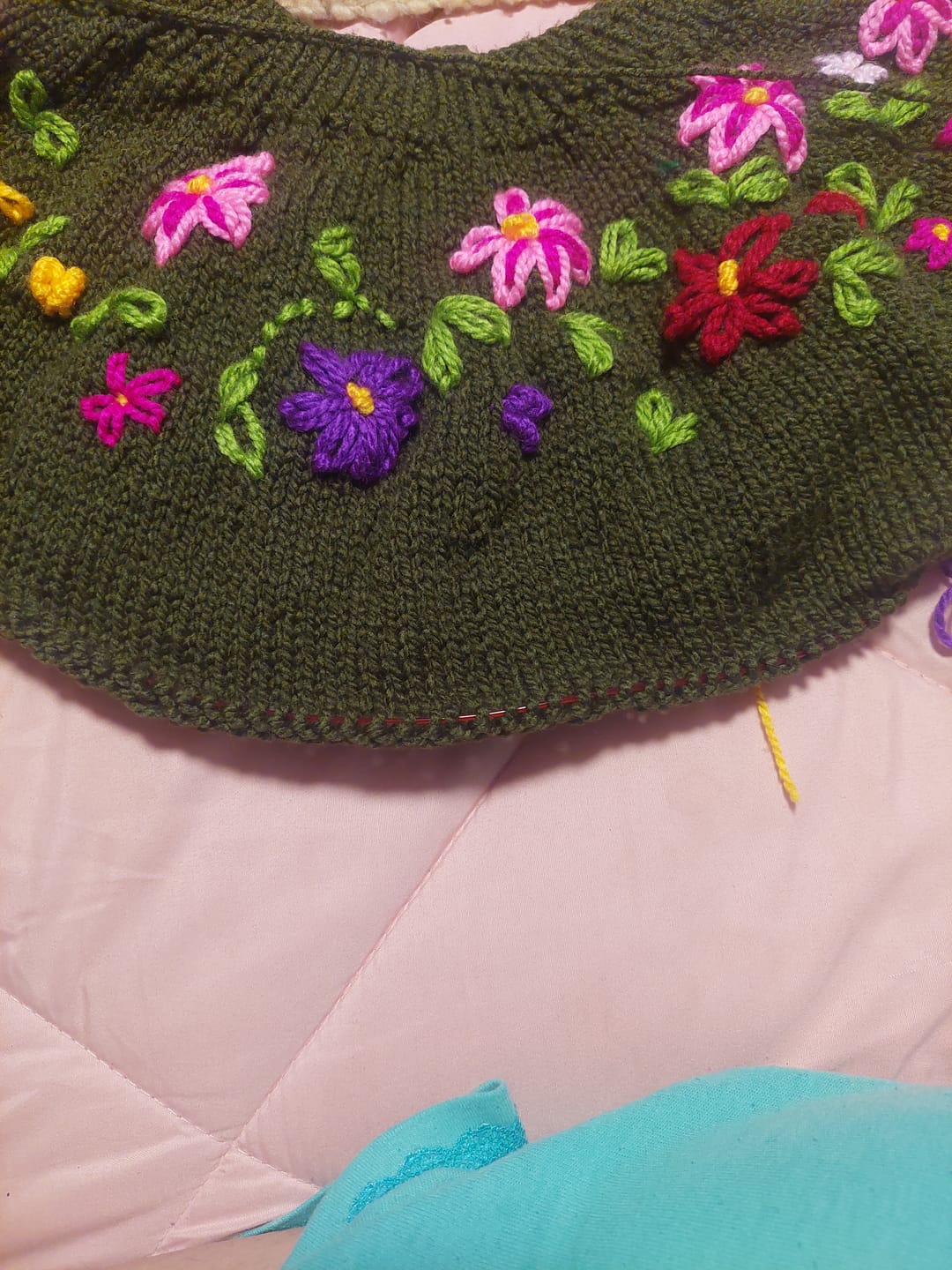 Customer photo review of Clase Sweater Dalias | Adulto