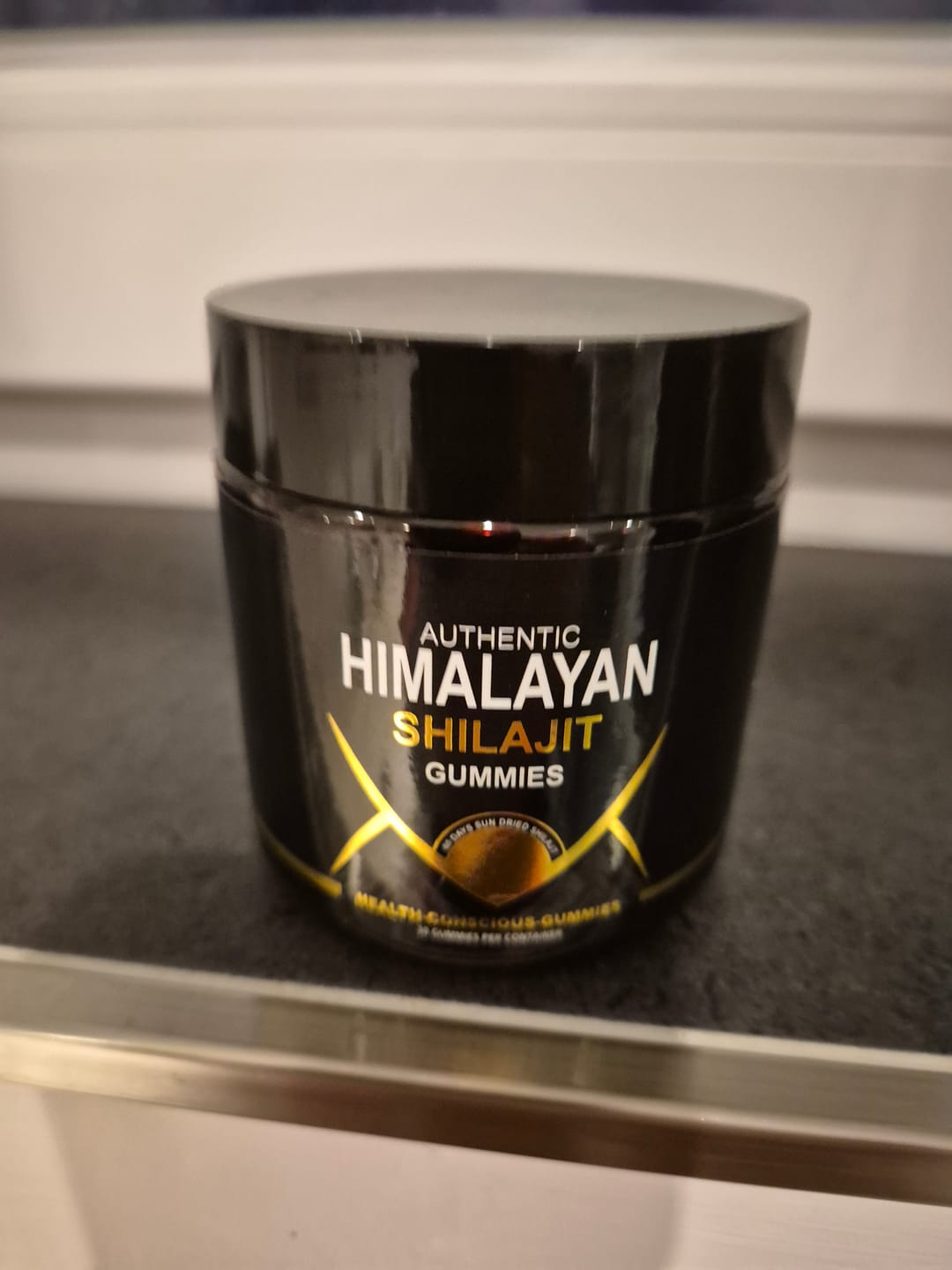 Customer photo review of Mindabolics Shilajit Gummies