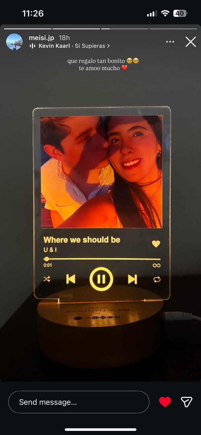Customer photo review of Lámpara Canción