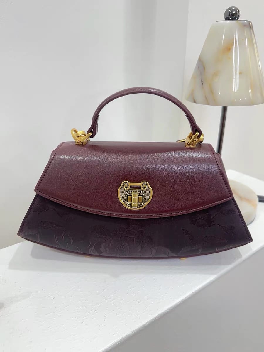 Customer photo review of Tang Imperial 25 Cloud Silk Peony Clutch