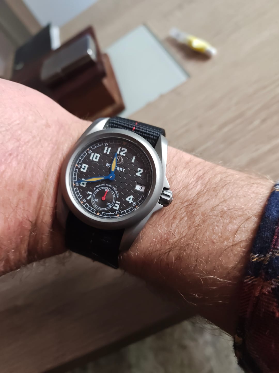 Customer photo review of VOYAGER S72 – 72-Hour Power Reserve Titanium Automatic Field Watch, 100M Water Resistant | Grey/Bracelet
