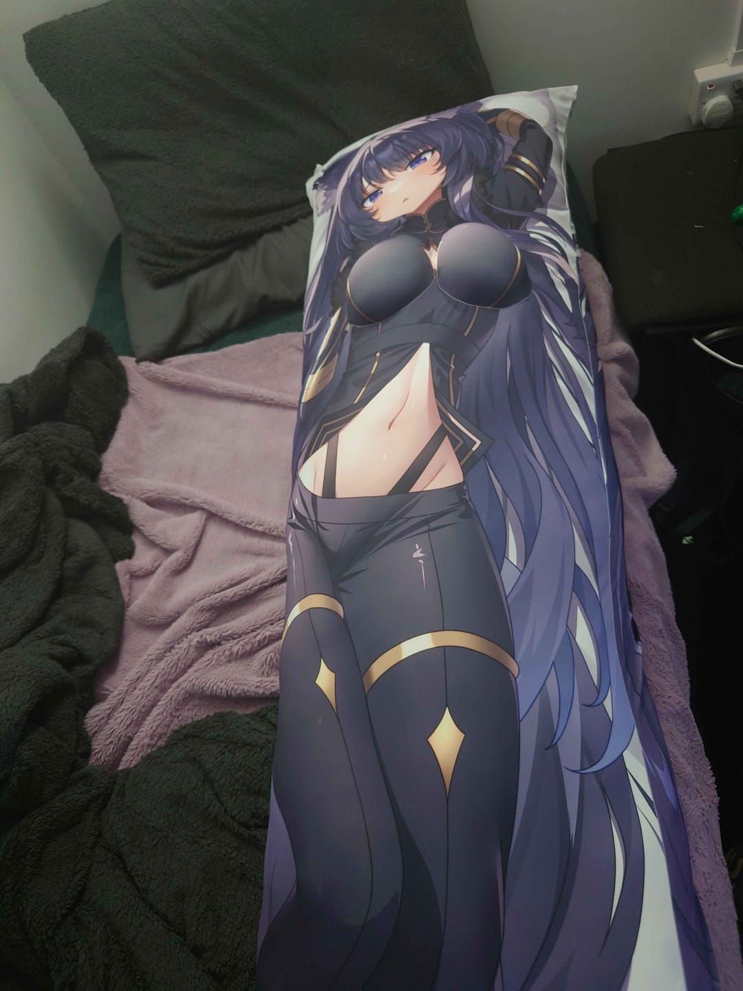Customer photo review of Delta Dakimakura