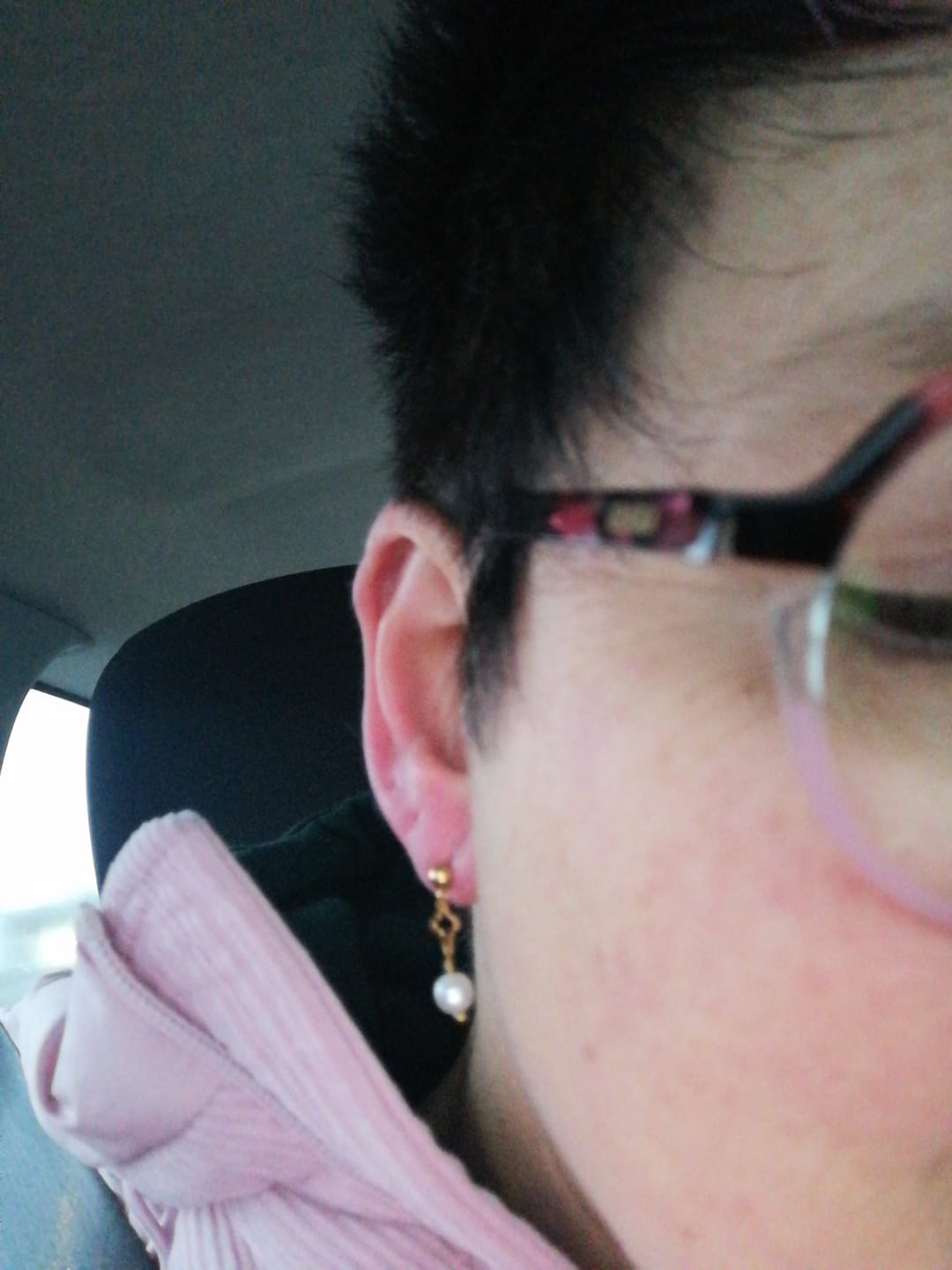 Customer photo review of Pearl Clover Ohrstecker | 18K vergoldet
