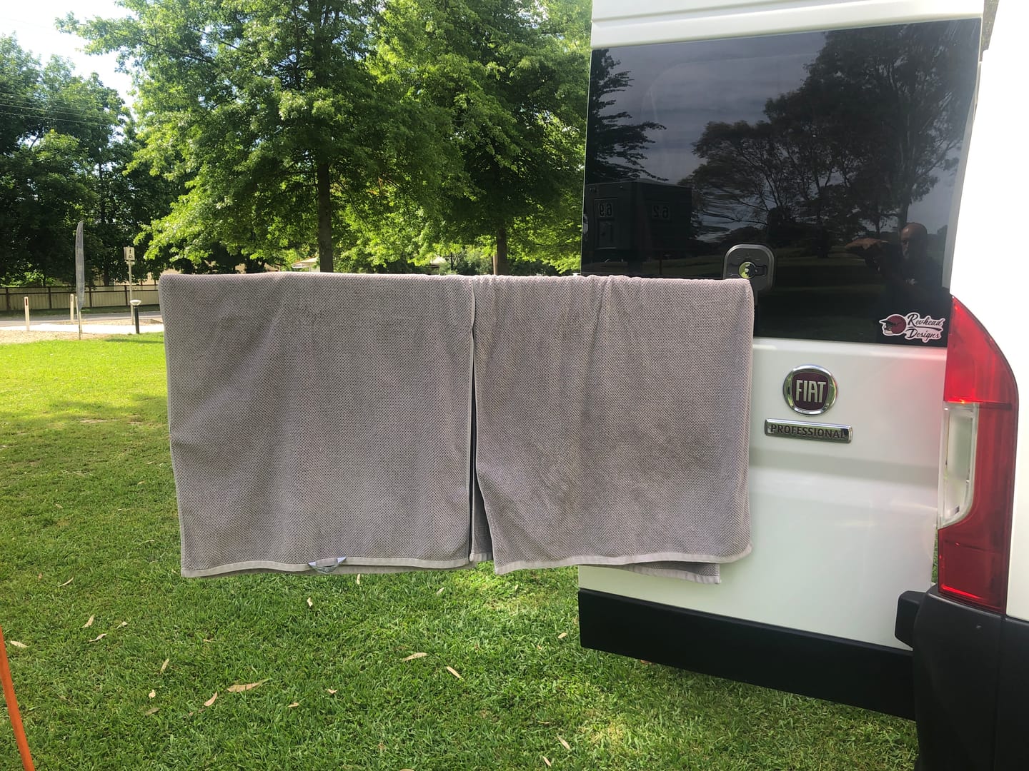 Customer photo review of Flowi™ Suction Clothes Hanger