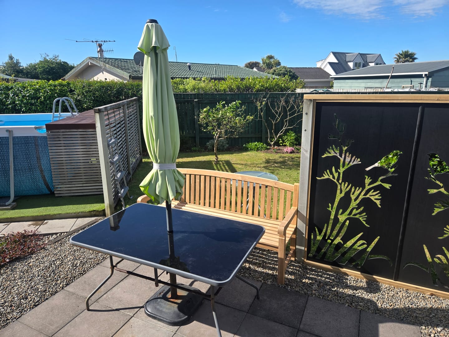 Customer photo review of Linden 2.0 Garden Bench