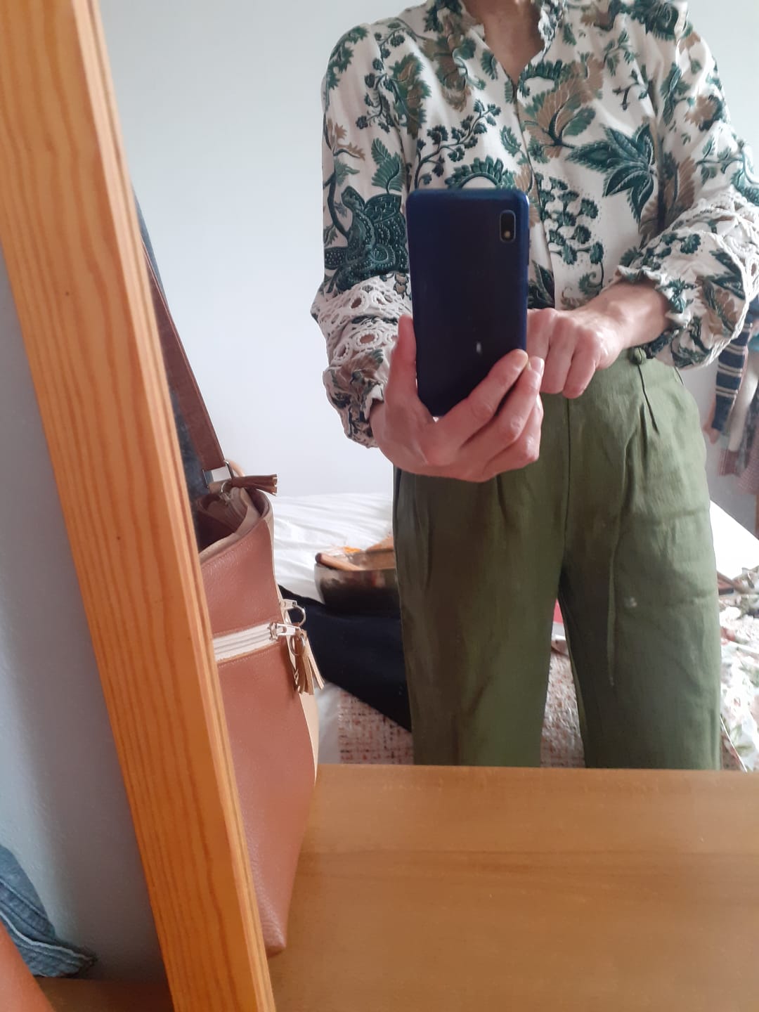 Customer photo review of Pantalon Nestor lin vert lichen