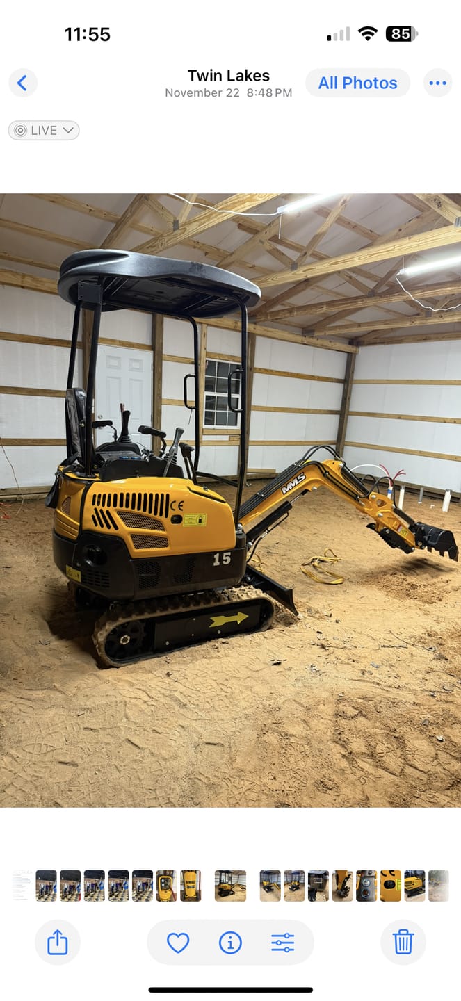 Customer photo review of 1.5-Ton Mini Excavator,13.5 HP , Briggs & Stratton Petrol Engine-MS15PRO