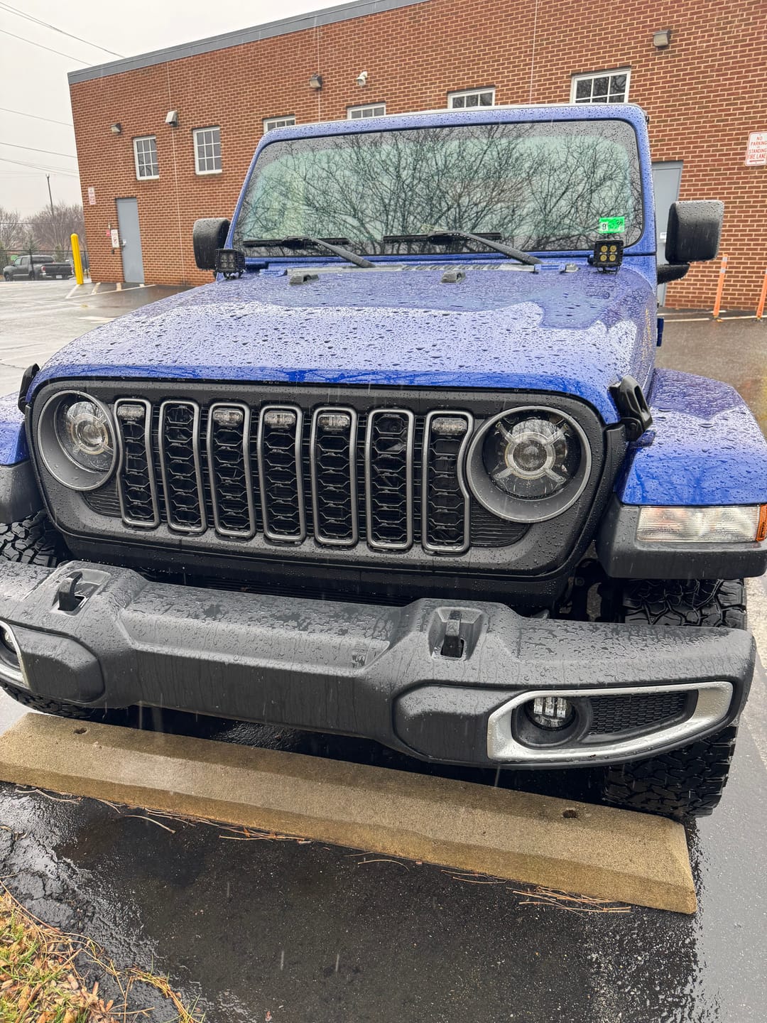 Customer photo review of Prerunner Amber/RGB Grille Lights for 24-25 JL JT Grille