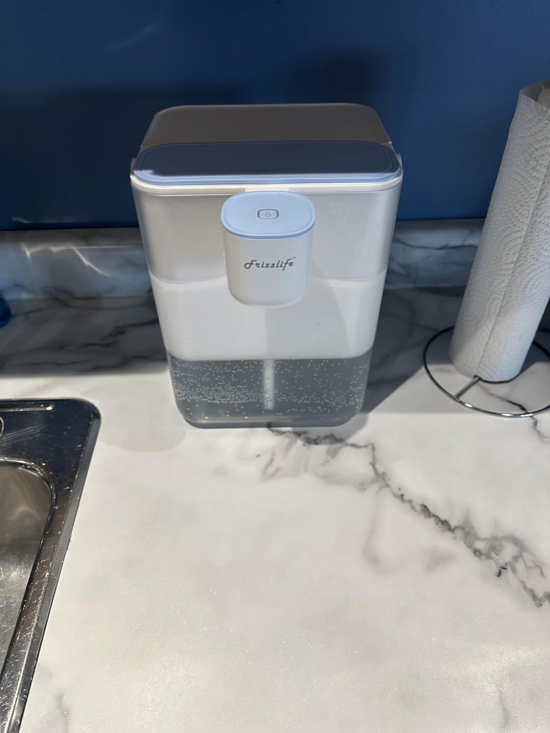 Customer photo review of Frizzlife 400-Gallon Electric Water Filter Dispenser with 2 Filters (8-Stage Filtration),Reduce 99.89% of Lead,6 Months Rechargeable Water Pitcher, BPA-Free Instant Countertop Water Filter System,MD40