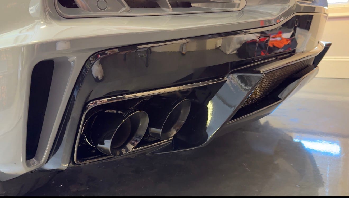 Customer photo review of Corvette C8 Rear Diffuser Lip