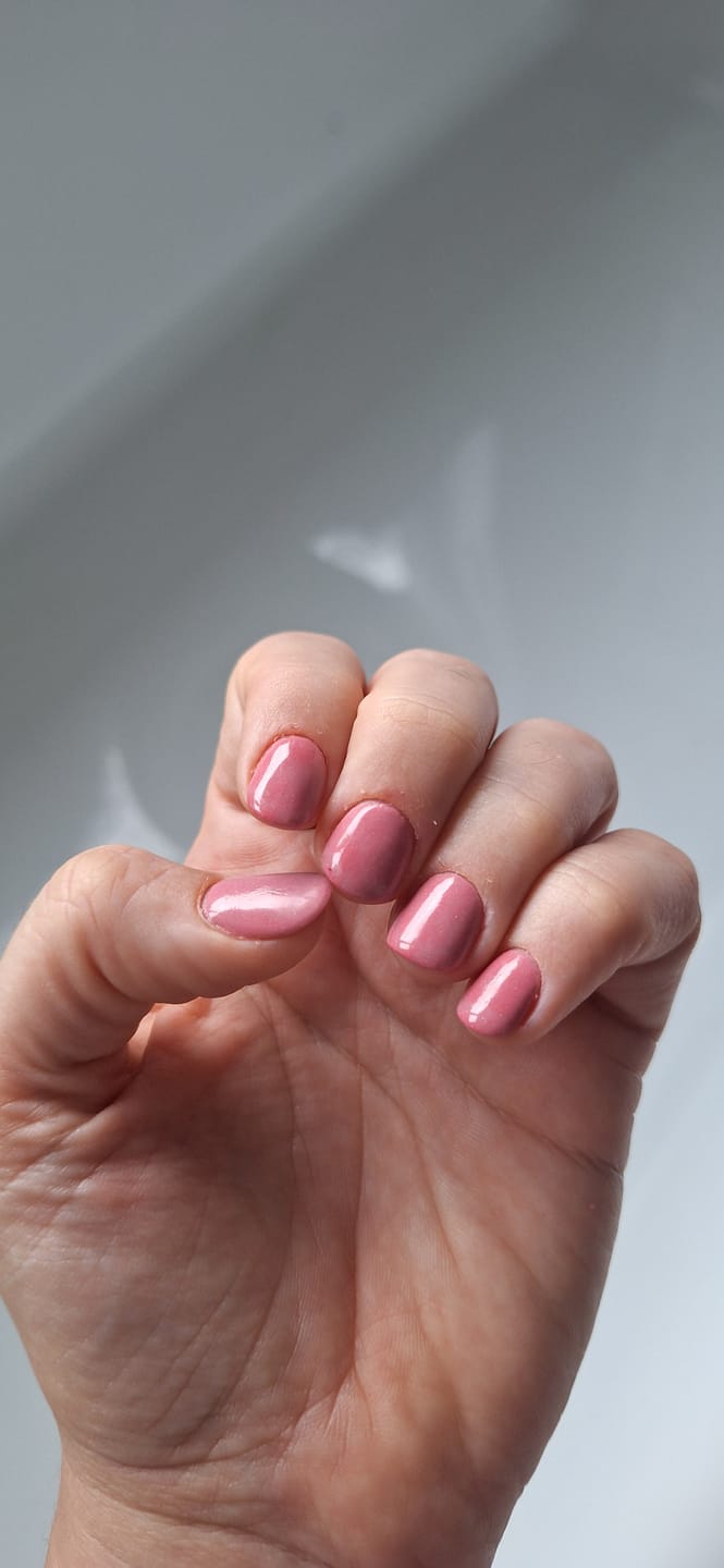 Customer photo review of Mocha Rose Dipping Powder
