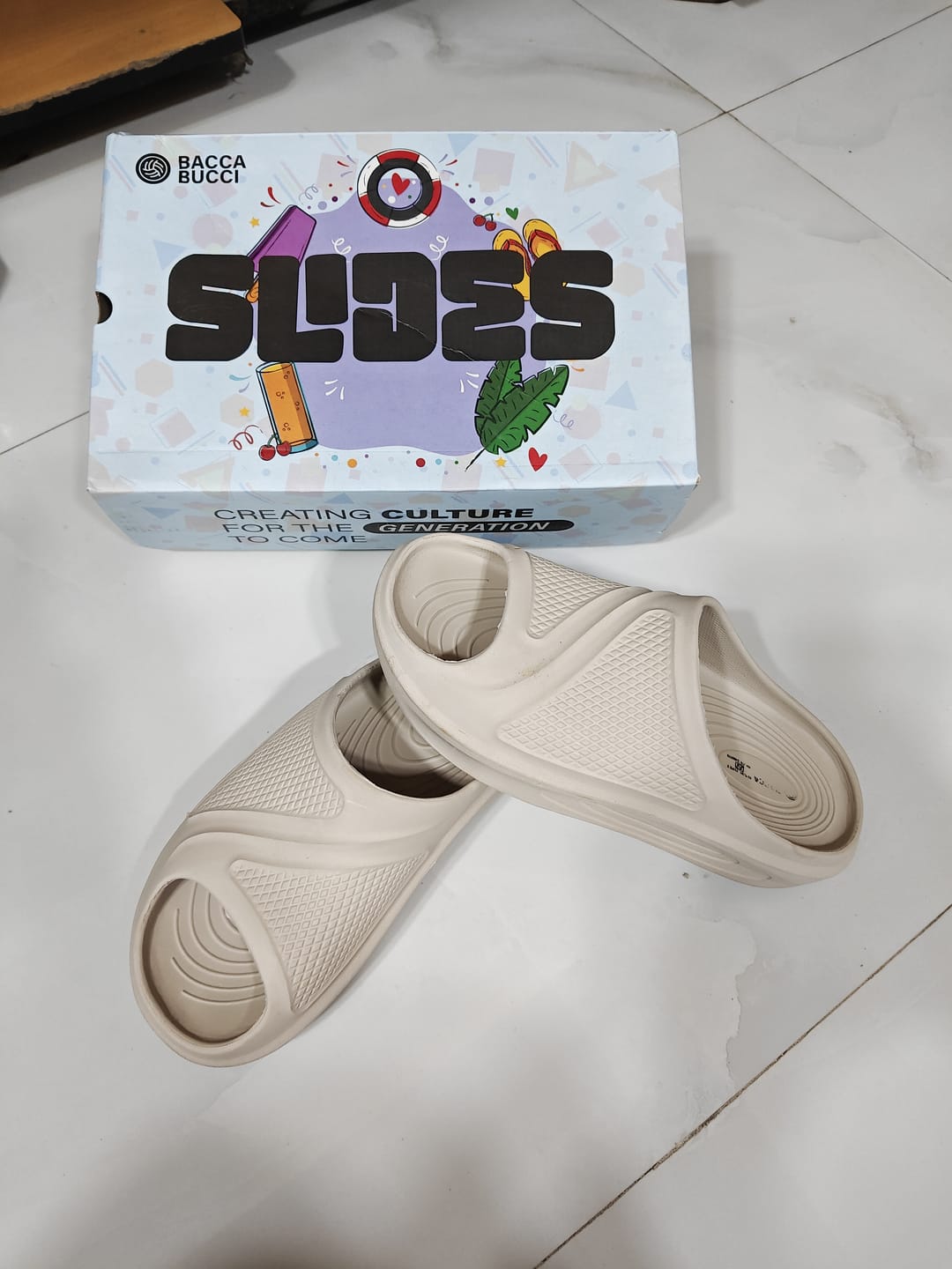 Customer photo review of Bacca Bucci Floats—Ultra Lightweight EVA Slides for Men