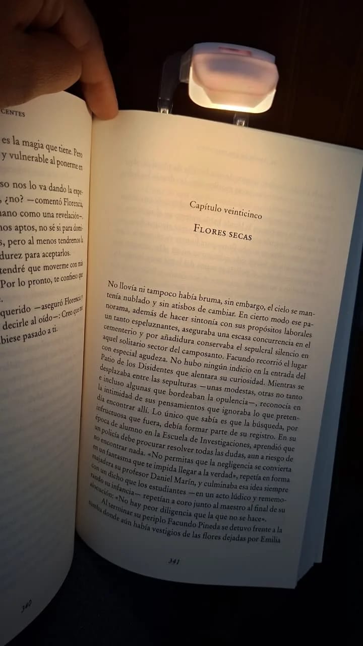 Customer photo review of PageLight - Midnight