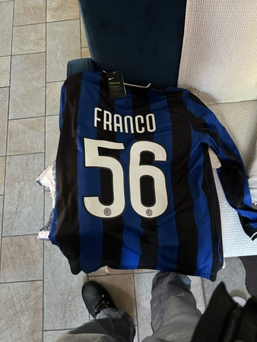 Customer photo review of Mario Balotelli Inter Milan 2010 Champions League Final Retro Football Jersey Kit