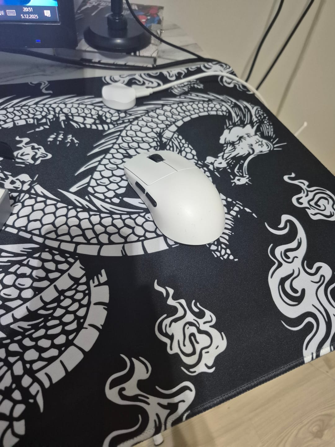 Customer photo review of Scyrox V8 8K Wireless Mouse
