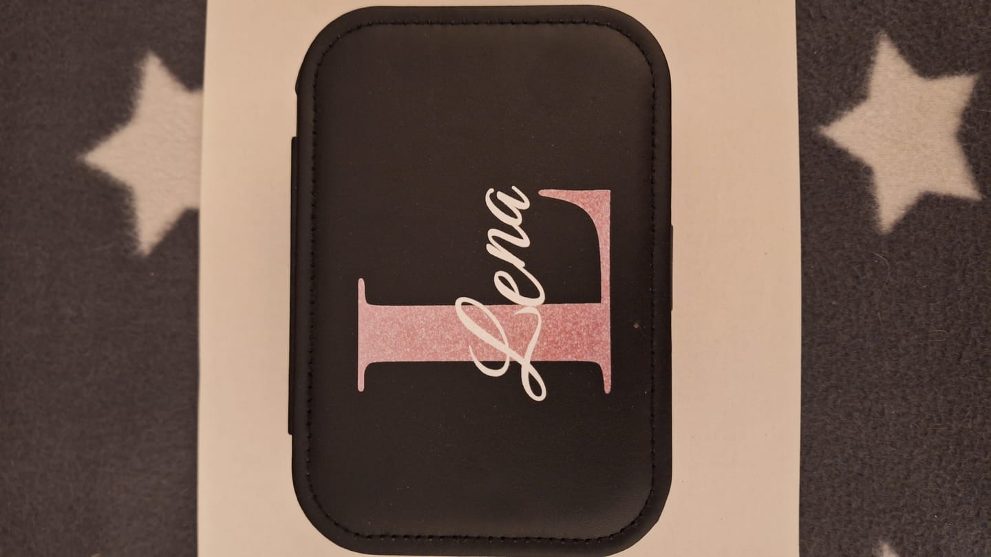 Customer photo review of Initiale - Individuelles Schmucketui