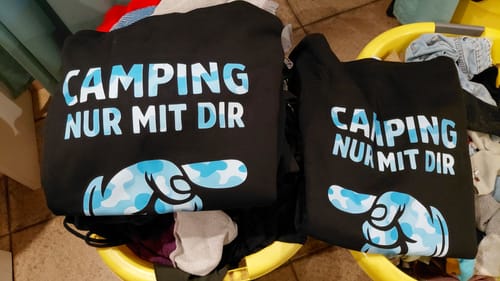 Customer photo review of Camping nur mit Dir -camouflage links  blau | Premium Hoodie unisex