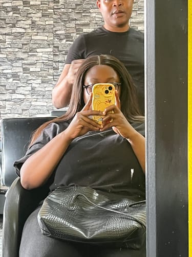 Customer photo review of Natural Vietnamese SDD Bone Straight Closure