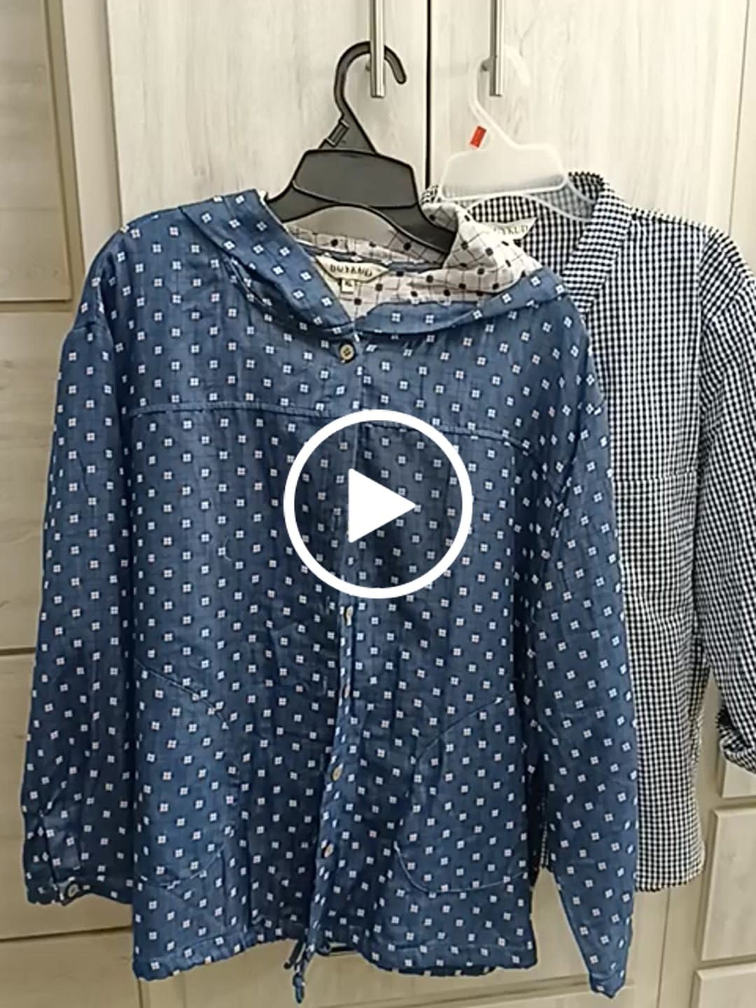 Customer video review of Plus Size Women Autumn Vintage Plaid Hooded 100%Cotton Shirt