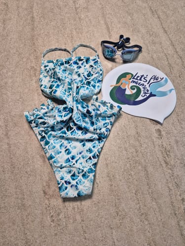 Hyang Sook review of JAYD Swim Cap || Mermaid Era image 1 out of 1